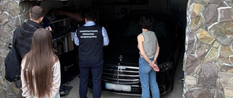 На Закарпатті розслідують можливе ухилення від сплати податків одним із найбільших центрів пластичної хірургії