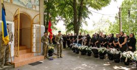 Баранинська громада попрощалася із загиблим Захисником України Михайлом Брезою
