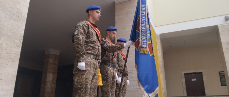 У День Героїв в Ужгороді нагородили бійців Національної гвардії України