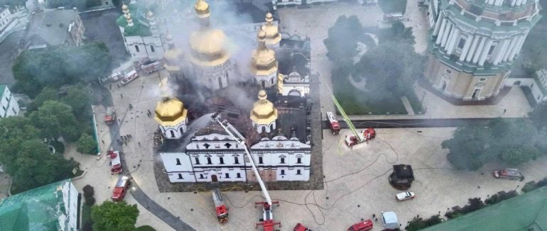 Не мають нічого святого: російські терористи вдарили по Києво-Печерській лаврі — одній з найбільших святинь християнства.