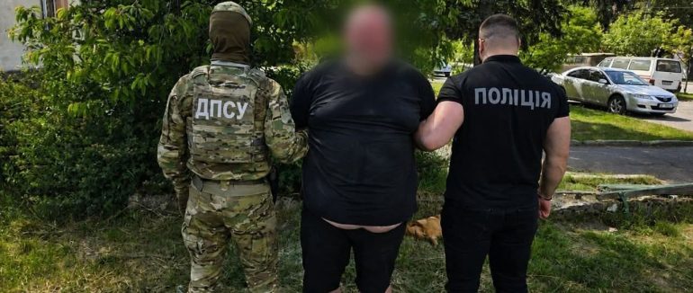 На Закарпатті викрили злочинну групу, яка переправляла чоловіків за кордон за 10 тисяч доларів