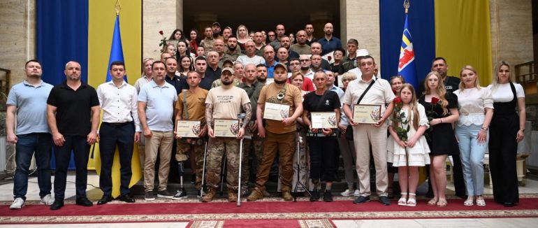 На Закарпатті ще 38 родин військових та ветеранів отримали житлові сертифікати