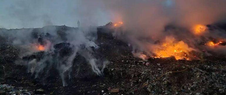 У Барвінку знову загорілося сміттєзвалище