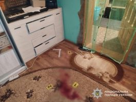 На Рахівщині 65-річна жінка під час п’яної сварки до смерті побила чоловіка