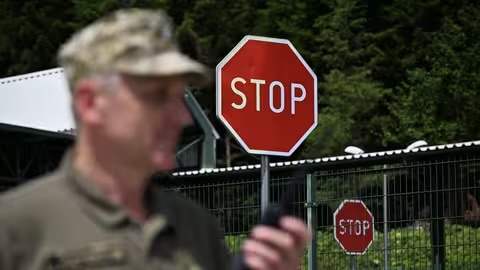 На КПП «Дякове – Халмеу» тимчасово призупинили пропуск громадян і транспорту