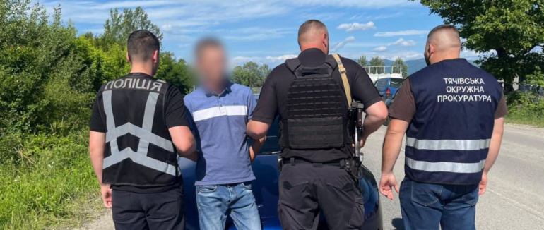На Рахівщині затримали 48-річного чоловіка на торгівлі метамфетаміном