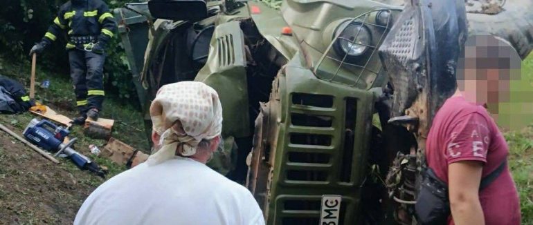На Рахівщині сталася смертельна ДТП за участю вантажівки: одна людина загинула, ще одну деблокували рятувальники