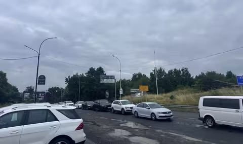 На Закарпатті водії по три години чекають на виїзд до Словаччини