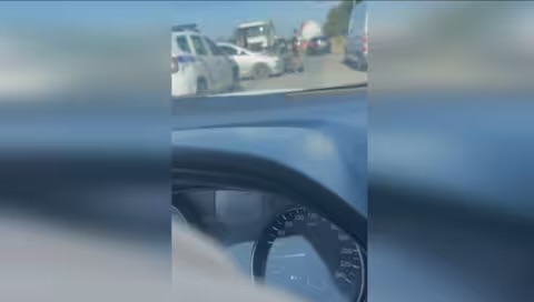 На трасі Київ-Чоп біля Мукачева зіткнулися автівка і мотоцикл
