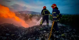 Рятувальники ліквідували пожежу на сміттєзвалищі у Хустському районі