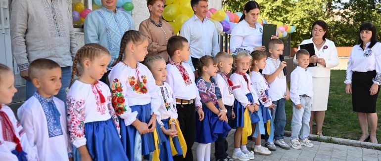 На Ужгородщині в День Незалежності відкрили новий дитячий садок