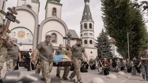 У Мукачеві провели в останню дорогу полеглого Сергія Остапенка