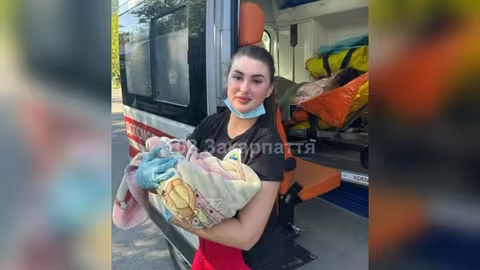 На Рахівщині жінка народила четверту дитину, не підозрюючи про вагітність.