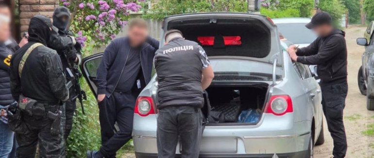 Поліції Закарпаття судитиме п’ятьох зловмисників, які намагалися заволодіти багатомільйонною нерухомістю