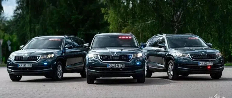 На дорогах Закарпаття повертаються «фантомні патрулі»: як працюватимуть поліцейські авто без розпізнавальних знаків