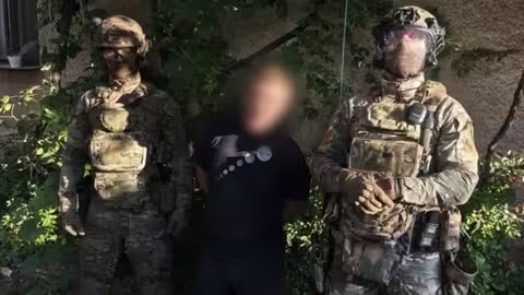 На Хустщині судитимуть чоловіка, який вирощував майже 240 кущів конопель