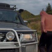 «Тонкий душевний зв’язок із природою» по-карпатськи: на Рахівщині водій позашляховика влаштував розправу над туристами через зауваження