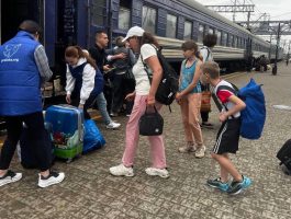 На Закарпатті прихистили родину з прифронтового села