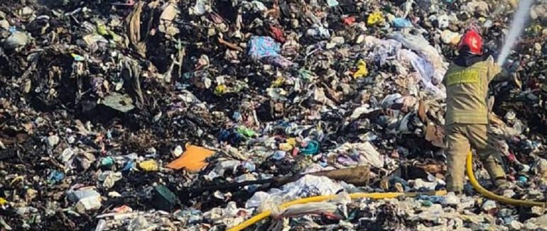 Біля Ужгорода вночі горіло сміттєзвалище