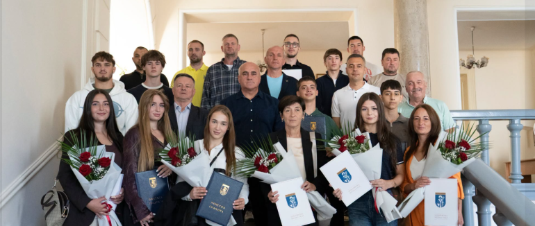 У Мукачеві відзначили спортсменів і тренерів з нагоди Дня фізичної культури і спорту