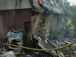 В Ужгороді рятувальники ліквідували пожежу в дачному будинку