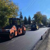 На Закарпатті оновлюють дороги в усіх шести районах області