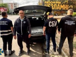 На Закарпатті СБУ, Нацполіція, прикордонники та прокуратура затримали ділка, який планував легалізувати ухилянтів в ЄС