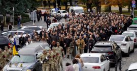 В Ужгороді попрощалися з 19-річним захисником Анатолієм Кофелем: у родини війна забрала вже двох синів