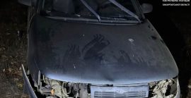 2,58 ‰ : Патрульні Закарпаття притягнули до відповідальності водія, який у стані сп’яніння скоїв наїзд на бордюр