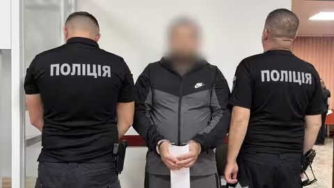 На Закарпатті затримали вітчима, який оголювався перед падчеркою та пропонував їй «кохання»