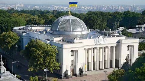Рада схвалила закон про навчання мовами нацменшин, що знімає вето Угорщини на рух України до ЄС