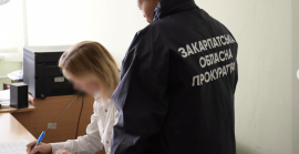 Фіктивні протези та майже 600 тисяч гривень збитків: на Закарпатті підозрюють ще одну посадовицю