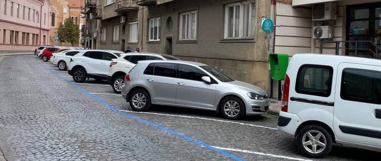 У Мукачеві розширюють місця платного паркування